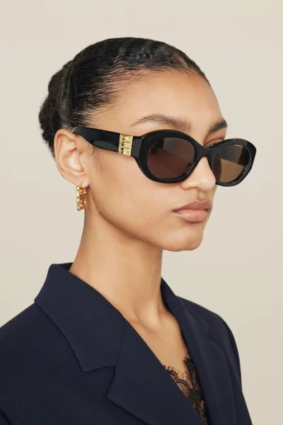 Look 1